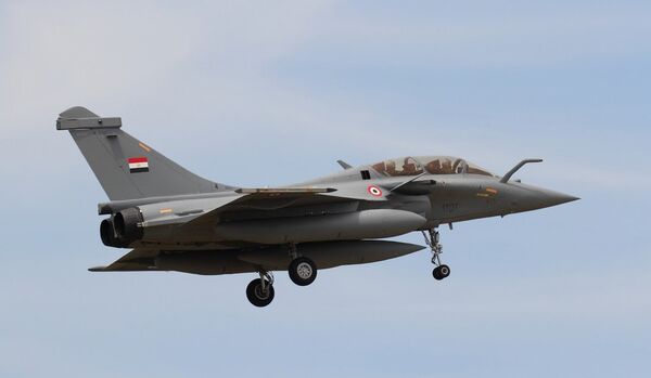 مصر تتسلم الدفعة الأولي من المقاتلات الفرنسية رافال مصر تتسلم الدفعة الأولي من المقاتلات الفرنسية رافال - سبوتنيك عربي