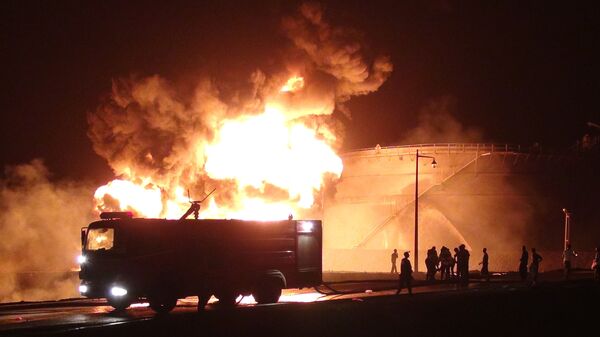 حريق في أحد معامل تكرير النفط - سبوتنيك عربي