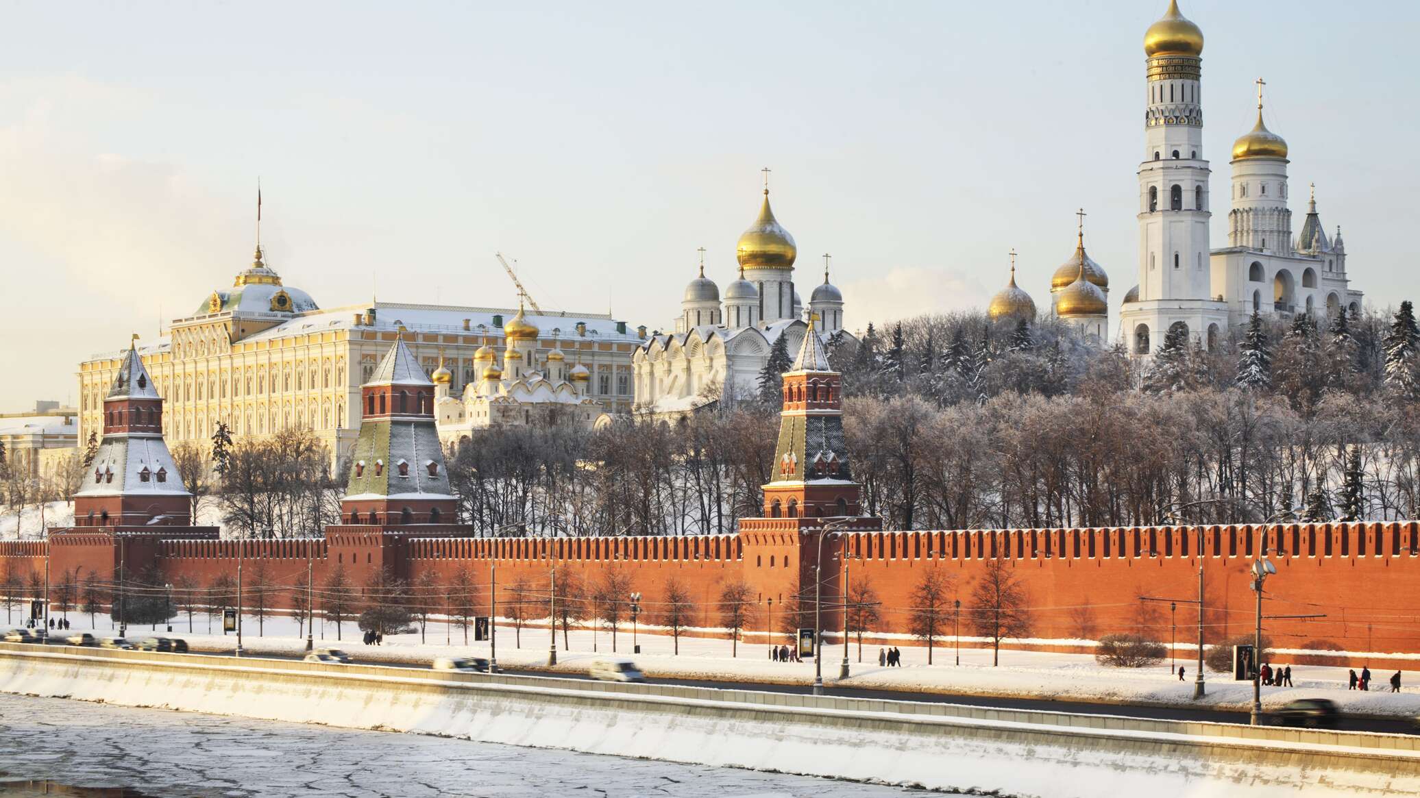 الكرملين: التقارير الإعلامية حول "عرض روسي لواشنطن" لتبادل معلومات استخباراتية "كاذبة"