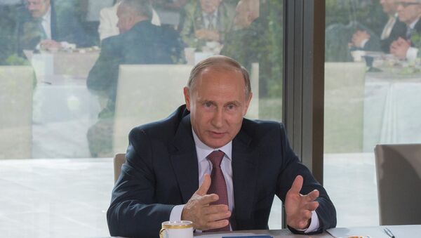 الرئيس الروسي فلاديمير بوتين في القرم - سبوتنيك عربي