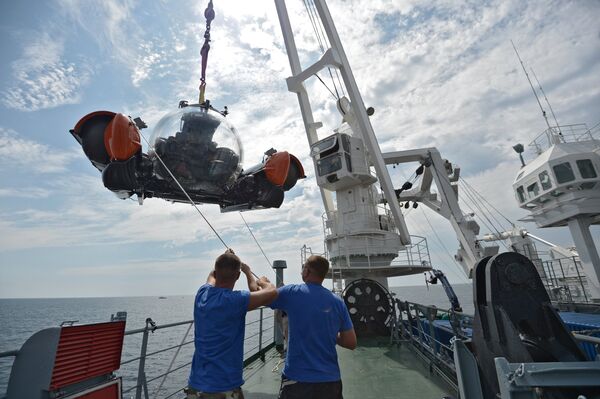 الرئيس الروسي فلاديمير بوتين على متن غواصة الأعماق - سبوتنيك عربي