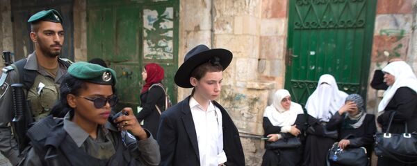 المستوطنون اليهود يقتحمون الأقصى بحراسة الشرطة - سبوتنيك عربي