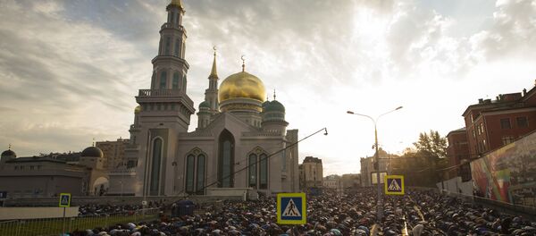 عيد الأضحى في مسجد موسكو الكبير عيد الأضحى في مسجد موسكو الكبير - سبوتنيك عربي
