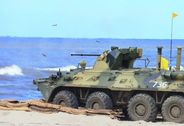 ناقلة الجنود المدرعة بي تي إر-82 أ ناقلة الجنود المدرعة بي تي إر-82 أ - سبوتنيك عربي