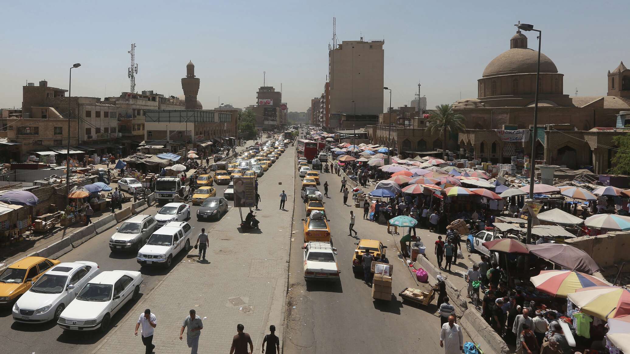 ما سر الجدل الدائر في العراق بعد إقرار قوانين الأحوال الشخصية والعفو العام وعقارات الدولة؟