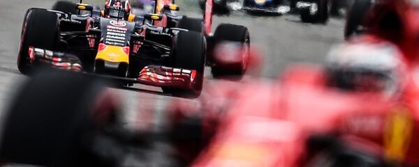 متسابق من فريق ريد بول دانيال كفيات خلال مرحلة التصفيات لبطولة فورمولا-1 - سبوتنيك عربي