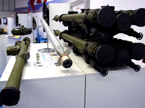 من كلاشنيكوف إلى إس – 400... شاهد أقوى 20 سلاحا للقوات البرية الروسية - سبوتنيك عربي