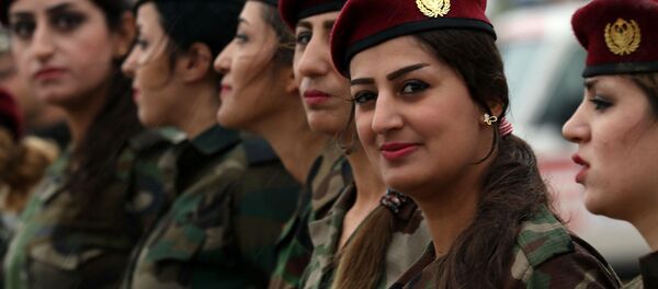 الحسناوات الكرديات في صفوف البيشمركة - سبوتنيك عربي