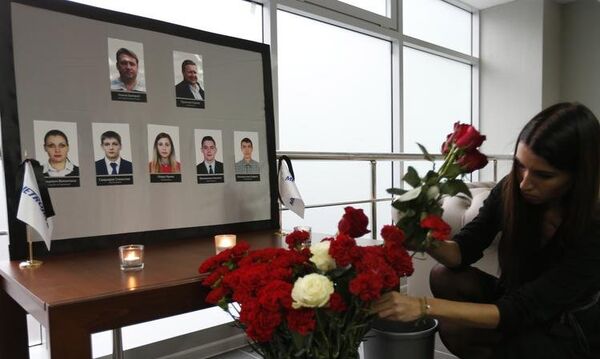 طاقم الطائرة المنكوبة فى سيناء - سبوتنيك عربي