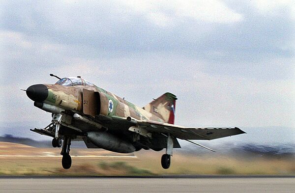 مقاتلة إسرائيلية من طراز فانتوم -4 في عام 2003 - سبوتنيك عربي