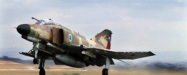مقاتلة إسرائيلية من طراز فانتوم -4 في عام 2003 - سبوتنيك عربي