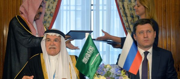 توقيع اتفاقيات تعاون بين وزارة الطاقة الروسية ووزارة النفط السعودية توقيع اتفاقيات تعاون بين وزارة الطاقة الروسية ووزارة النفط السعودية - سبوتنيك عربي