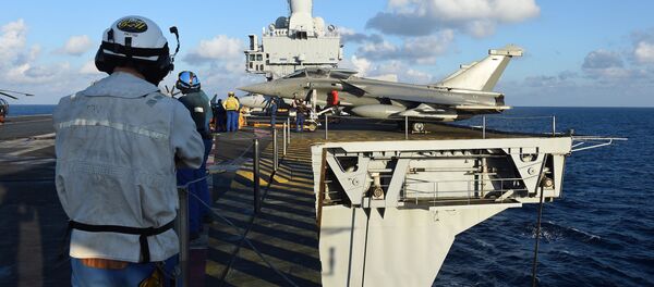 قوة بلاد الغال: حاملة الطائرات شارل ديغول رست لمواجهة تنظيم داعش قوة بلاد الغال: حاملة الطائرات شارل ديغول رست لمواجهة تنظيم داعش - سبوتنيك عربي