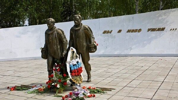 النصب التذكاري للطيارين في مدينة ليبيتسك الروسية - سبوتنيك عربي