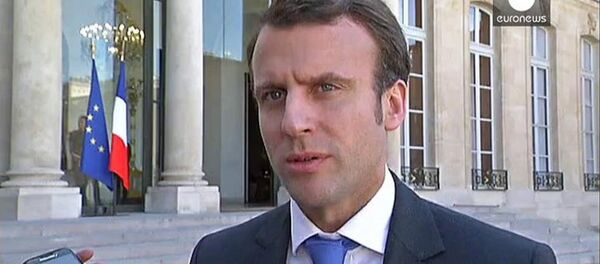 وزير الاقتصاد الفرنسي إيمانويل ماكرون وزير الاقتصاد الفرنسي إيمانويل ماكرون - سبوتنيك عربي