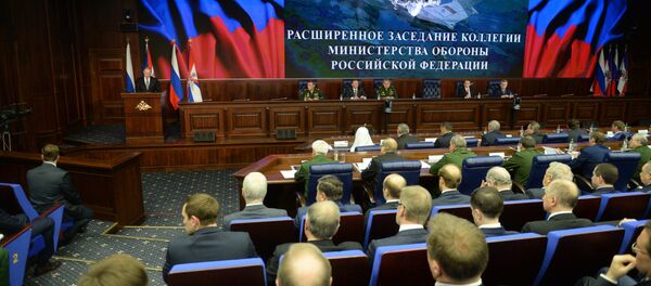 الرئيس فلاديمير بوتين خلال المؤتمر الصحفي في وزارة الدفاع الروسية الرئيس فلاديمير بوتين خلال المؤتمر الصحفي في وزارة الدفاع الروسية - سبوتنيك عربي