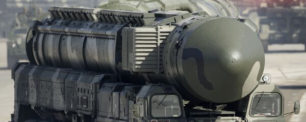 قاذف صواريخ توبول إم قاذف صواريخ توبول إم - سبوتنيك عربي