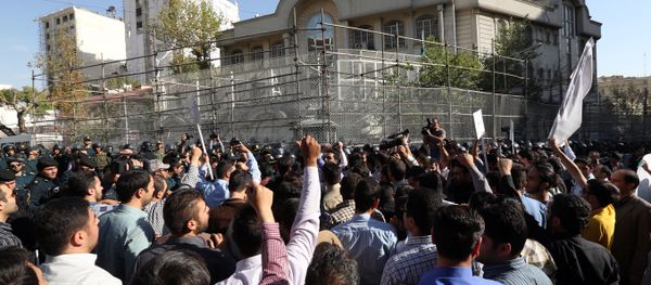 إيرانيون يحتجون على إعدام نمر النمر في السعودية إيرانيون يحتجون على إعدام نمر النمر في السعودية - سبوتنيك عربي