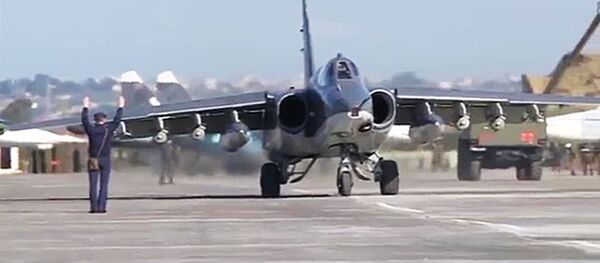 أول مرة تم تنفذ عملية جوية مشتركة بين القوات الجوية الروسية والسورية من قاعدة حميميم السورية. - سبوتنيك عربي