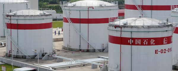 خزانات نفطية تابعة لشركة سينوبك - سبوتنيك عربي