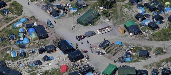 مخيم للاجئين في مدينة كاليه الفرنسية - سبوتنيك عربي