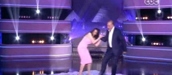 الممثل السوري جمال سليمان يضرب الممثلة حورية فرغلي بعنف على الهواء - سبوتنيك عربي