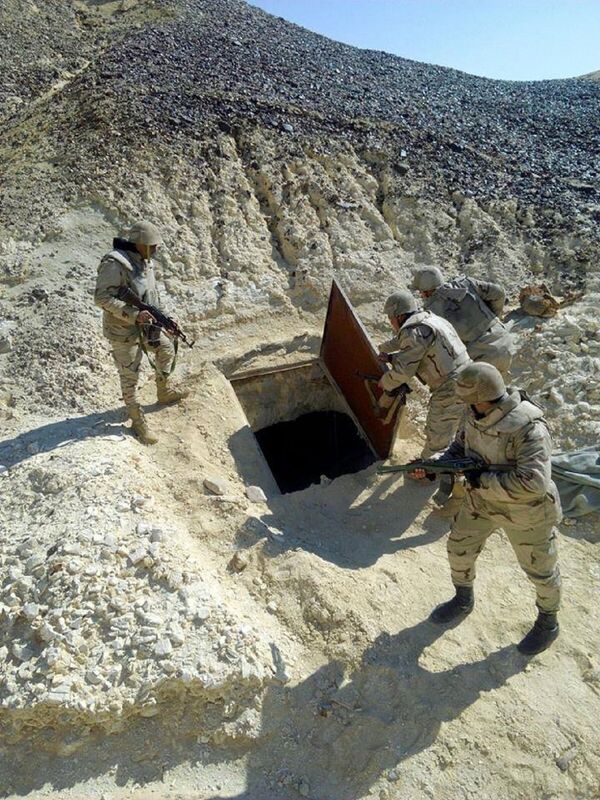 الجيش يواصل مداهمة بؤر تجمع الإرهابيين ـ شبه جزيرة سيناء - سبوتنيك عربي