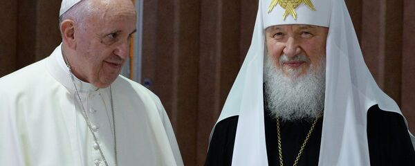 لقاء البابا فرانسيس والبطريرك كيريل - سبوتنيك عربي