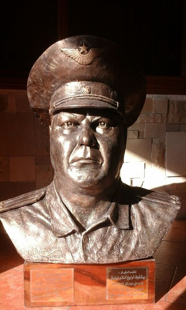 تمثال لضحية السوخوي هدية لروسيا - سبوتنيك عربي