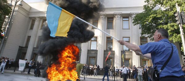 مظاهرة احتجاجية عند البرلمان الأوكراني - سبوتنيك عربي