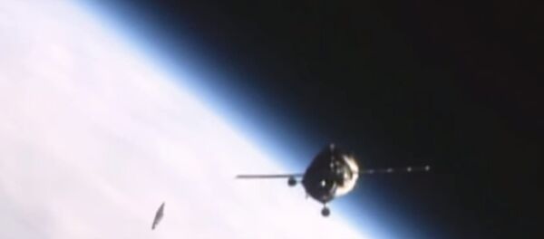 أجسام غريبة تحيط كوكب الأرض - سبوتنيك عربي