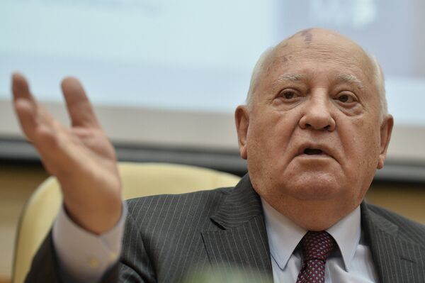 للمزيد من التفاصيل إقرأ: غورباتشوف: الولايات المتحدة بحاجة إلى الـبيريسترويكا - سبوتنيك عربي