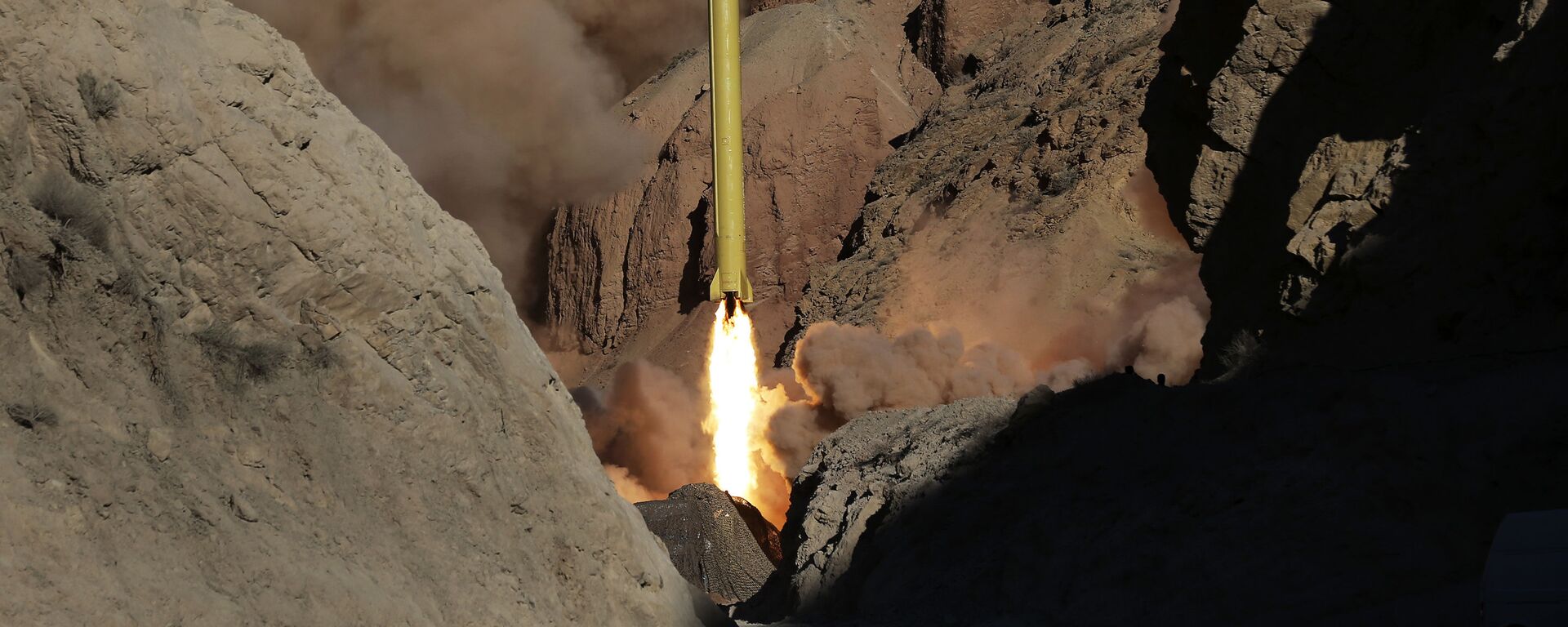 اختبار إطلاق الصاروخ البالستي في إيران، 9 مارس/ آذار 2016. - سبوتنيك عربي, 1920, 22.02.2025