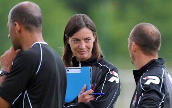 أجمل المدربات في ملاعب كرة القدم - سبوتنيك عربي