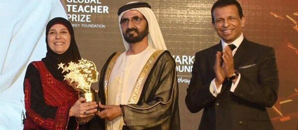 فلسطينية تفوز بجائزة أفضل معلمة فلسطينية تفوز بجائزة أفضل معلمة - سبوتنيك عربي