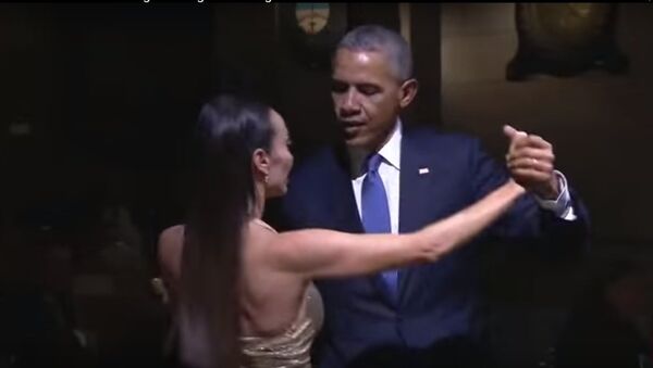 أوباما يرقص تانجو مع حسناء أرجنتينية - سبوتنيك عربي