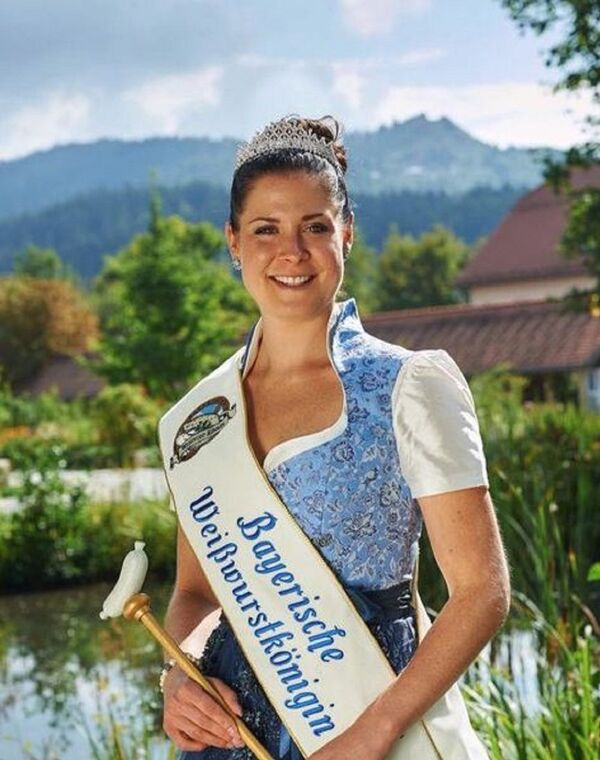 ملكات للفراولة والسجق - سبوتنيك عربي