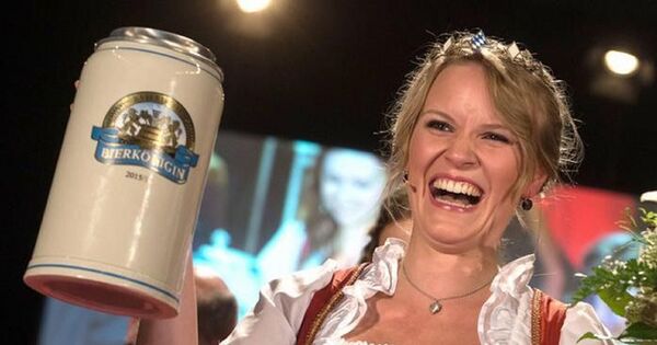 شاهد ملكة الفراولة والسجق - سبوتنيك عربي