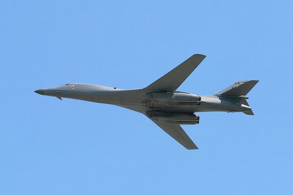 قاذفة القنابل الاستراتيجية  بي-1ب لانسر - سبوتنيك عربي