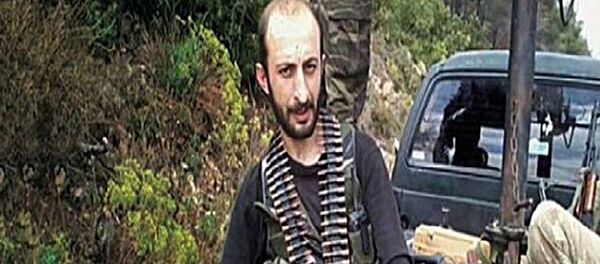 ألبارسلان شيليك، الذي أعلن مسؤوليته عن قتل طيار قاذفة سو-24 أوليغ بيشكوف ألبارسلان شيليك، الذي أعلن مسؤوليته عن قتل طيار قاذفة سو-24 أوليغ بيشكوف - سبوتنيك عربي