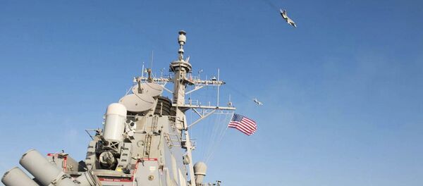 طائرات عسكرية فوق المدمرة دونالد كوك - سبوتنيك عربي