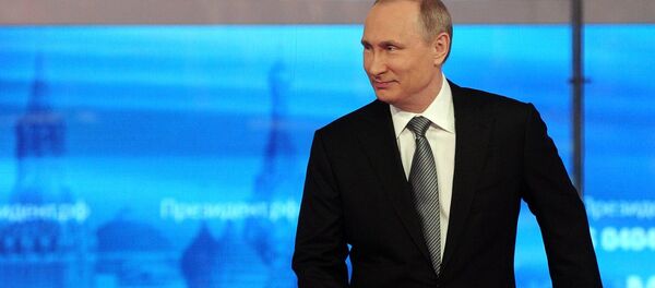 يجري الرئيس الروسي حوارا مباشرا مع سكان روسيا اليوم 14 أبريل/نيسان - سبوتنيك عربي