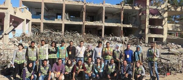 الشباب السوري يعزز السلام والمحبة في بلدهم المصاب - سبوتنيك عربي