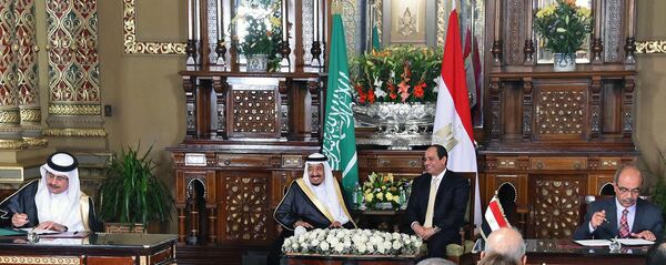 الرئيس المصري عبدالفتاح السيسي والملك السعودي سلمان بن عبدالعزيز - سبوتنيك عربي