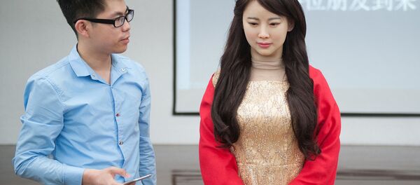 روبوت صيني يشبه الفتاة - سبوتنيك عربي