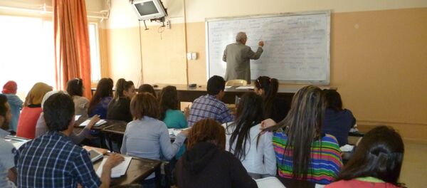 طلبة اللغة الروسية في دمشق - سبوتنيك عربي