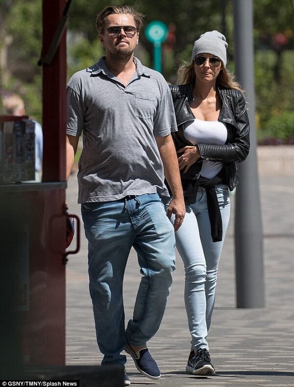 ليوناردو دي كابريو برفقة حبيبته الجديدة عارضة الأزياء إيلا كاواليك - سبوتنيك عربي