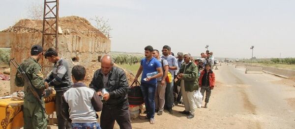 نزوح السوريين إلى عفرين نزوح السوريين إلى عفرين - سبوتنيك عربي