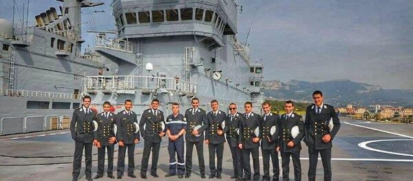 طلاب البحرية المصرية خلال التواجد على الحاملة جمال عبد الناصر طلاب البحرية المصرية خلال التواجد على الحاملة جمال عبد الناصر - سبوتنيك عربي
