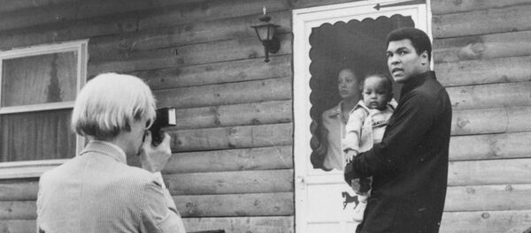 محمد علي مع ابنته حنا - سبوتنيك عربي